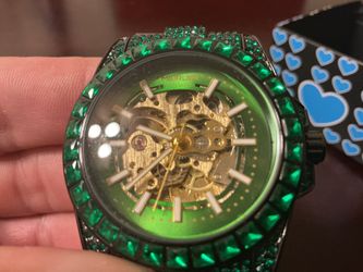 Meiruidi Watch, With Green Rhinestones.  Flawless Quality, Automatic.   $60 