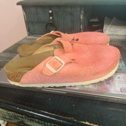 Size 38 Boston Clogs US women’s Size 7-8