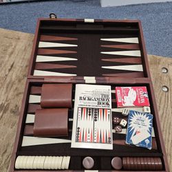 Backgammon set