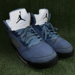 jordan 5 university blues used but in good condition 