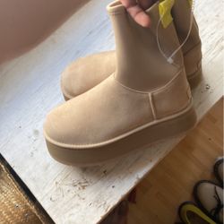 Ugg Boots Size 8W