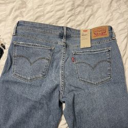 Womens Levis 711 Size 29X32
