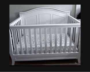 BABY/TODDLER BED! Excellent condition!!!  Must go