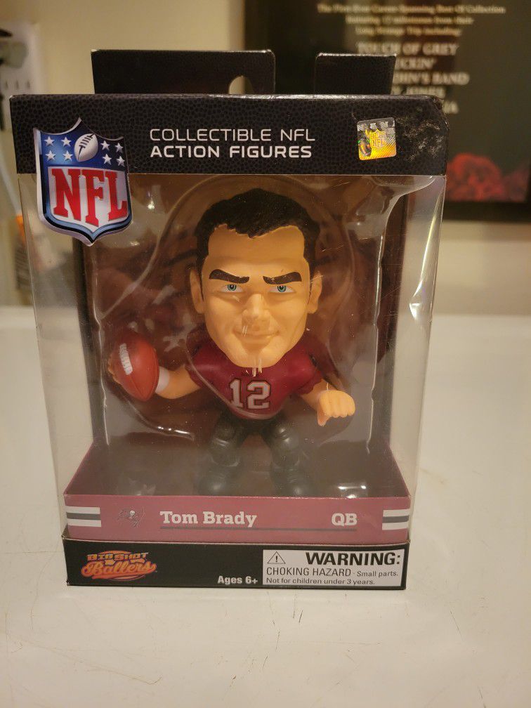 Collectible Tom Brady Tampa Bay NFL Action Figure ...NIB.