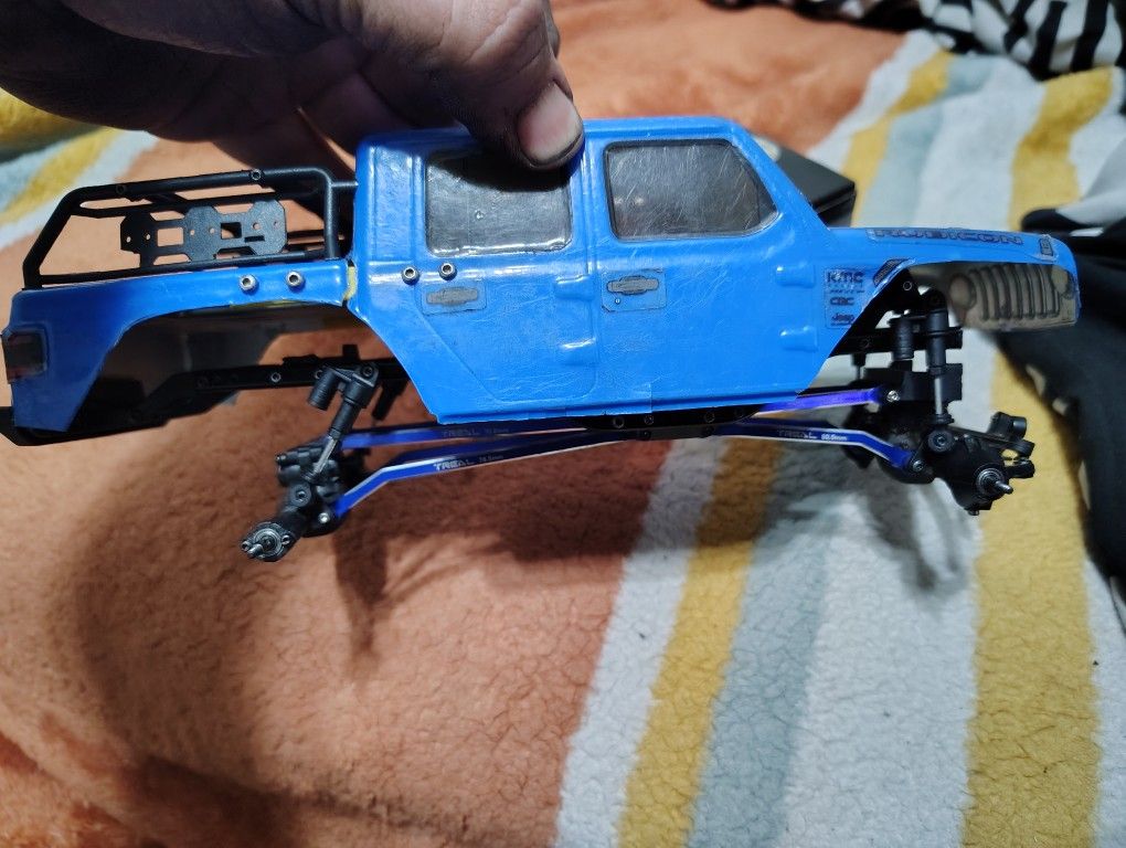 Axial Scx24 Gladiator Slider