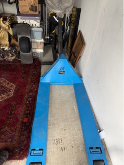 Pallet jack