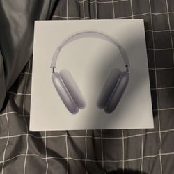 AirPod Maxes New.