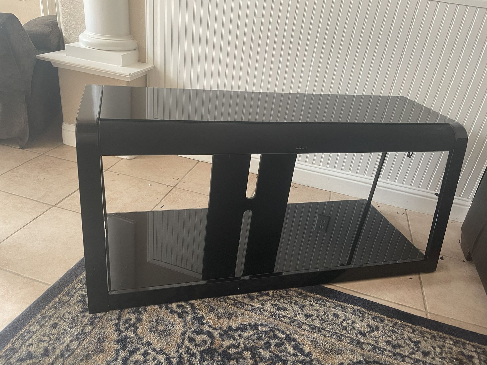 Tv Stand With Built In Soundbar