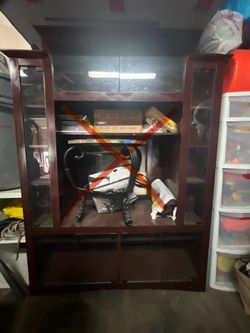 Entertainment Center / TV Stand