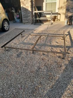 King Or California King Size Metal Bed Frame Rails Read Description