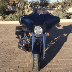 Harley Custom Road King Super Clean With Low Low Miles
