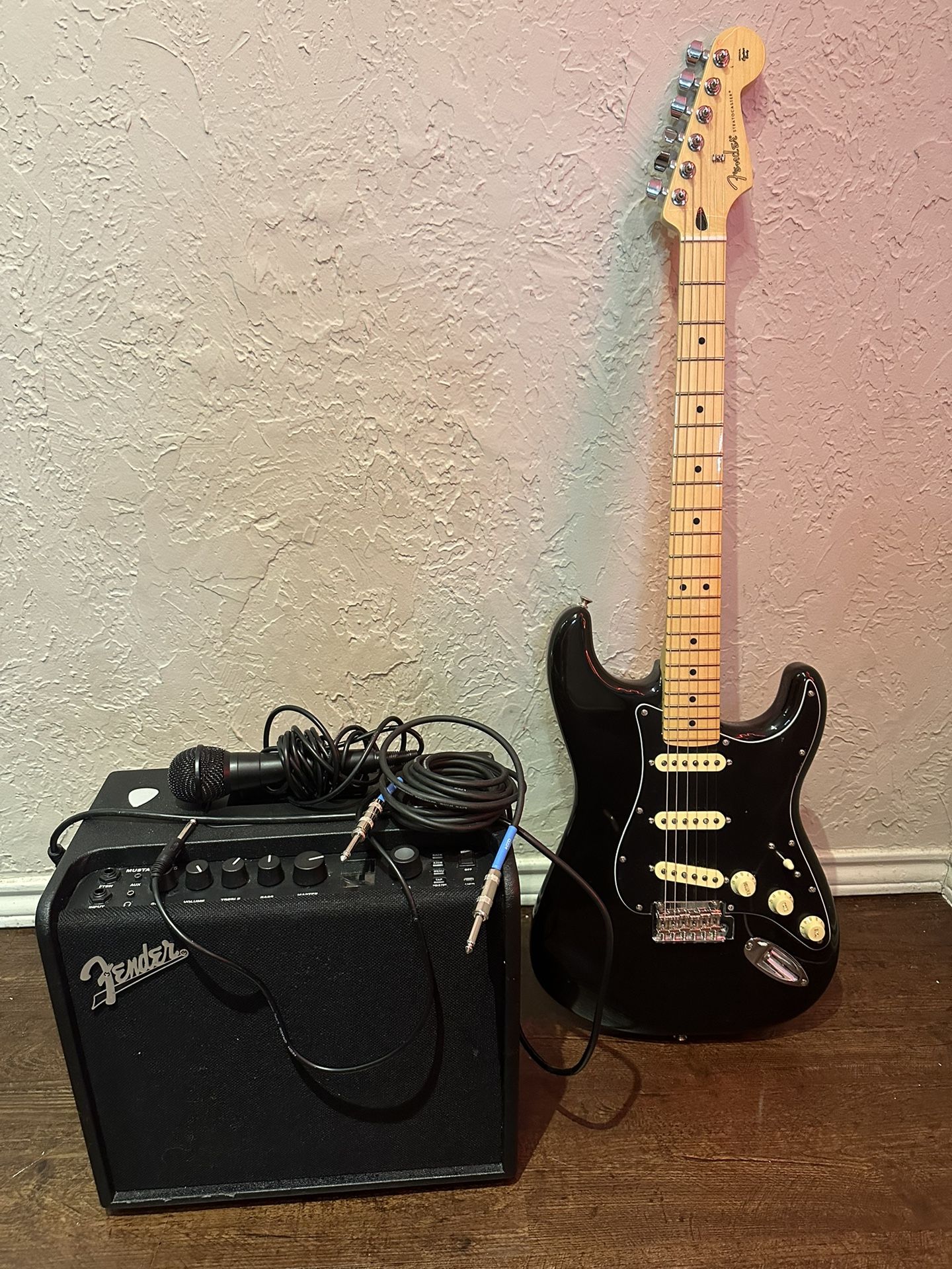 Fender Electric Guitar, Amp, Microphone