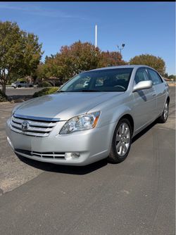 2005 Toyota Avalon
