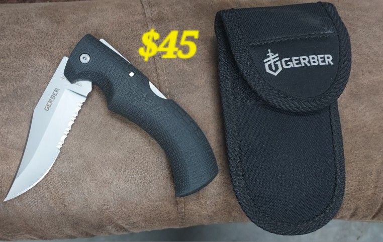 GERBER- GATOR LOCKING BLADE KNIFE