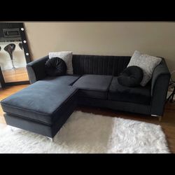 Sectional couch for SALE!!!