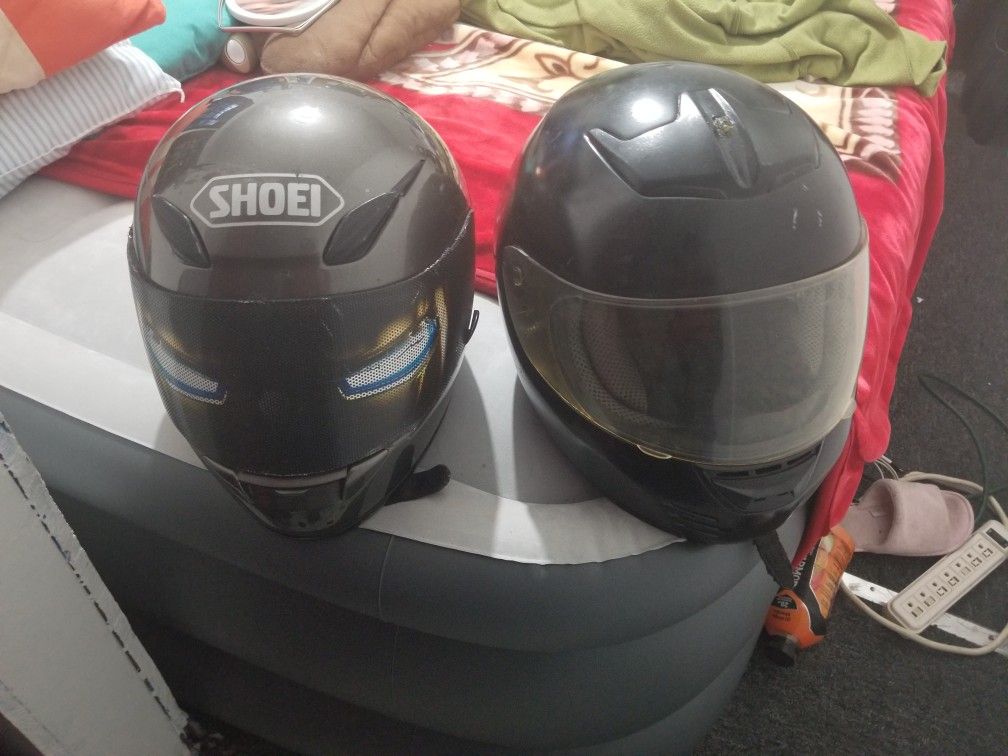 Motorcycle helmet