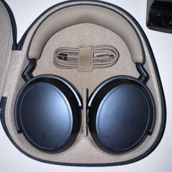 Sennheiser Momentum 4 Headphones (Blue)