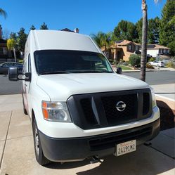 Van Conversion/ 2018 Nissan NV 2500