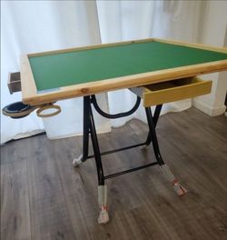 BRAND NEW MAHJONG TABLE