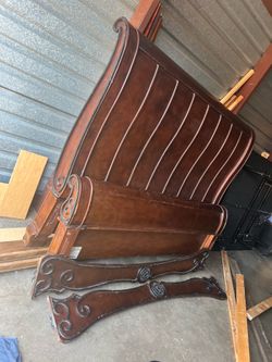 KING WOOD BED