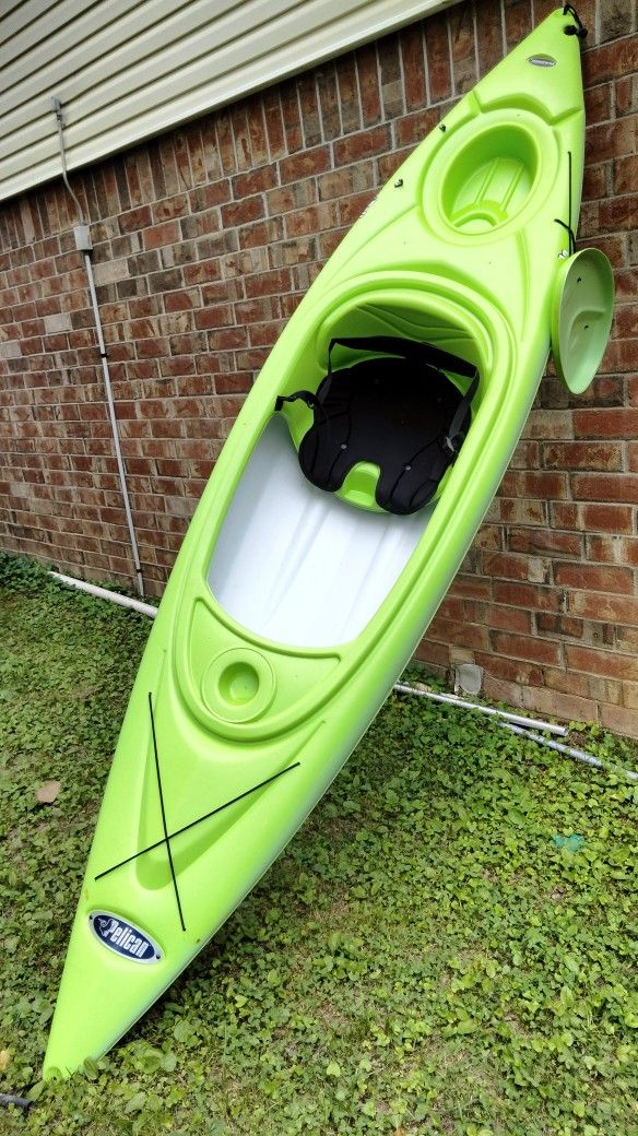 PELICAN kayak