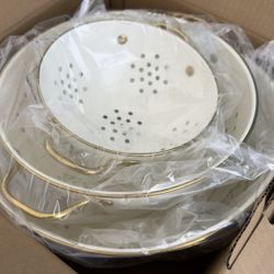 New in its box 3pcs $25 