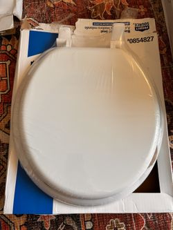 project source round toilet seat number 0854827 Sealed In Plastic