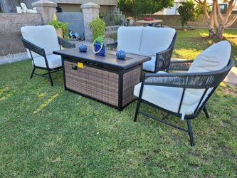 New Outdoor Patio Set Set With Fire Pit Table 🔥 