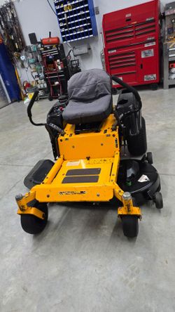 Zero Turn Riding Mower Ready To Mow  big 21hp Gold series 46" cut