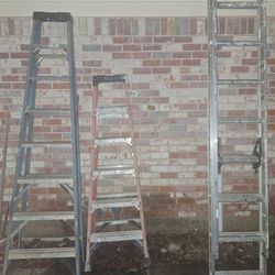 3 ladders,1 10ft,1 6ft,and one 16ft Ladder 🪜
