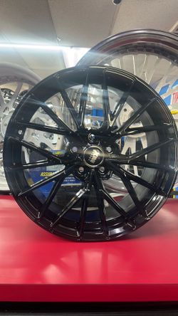 18” XM-804 5-Lug Wheels – Street Style Upgrade 