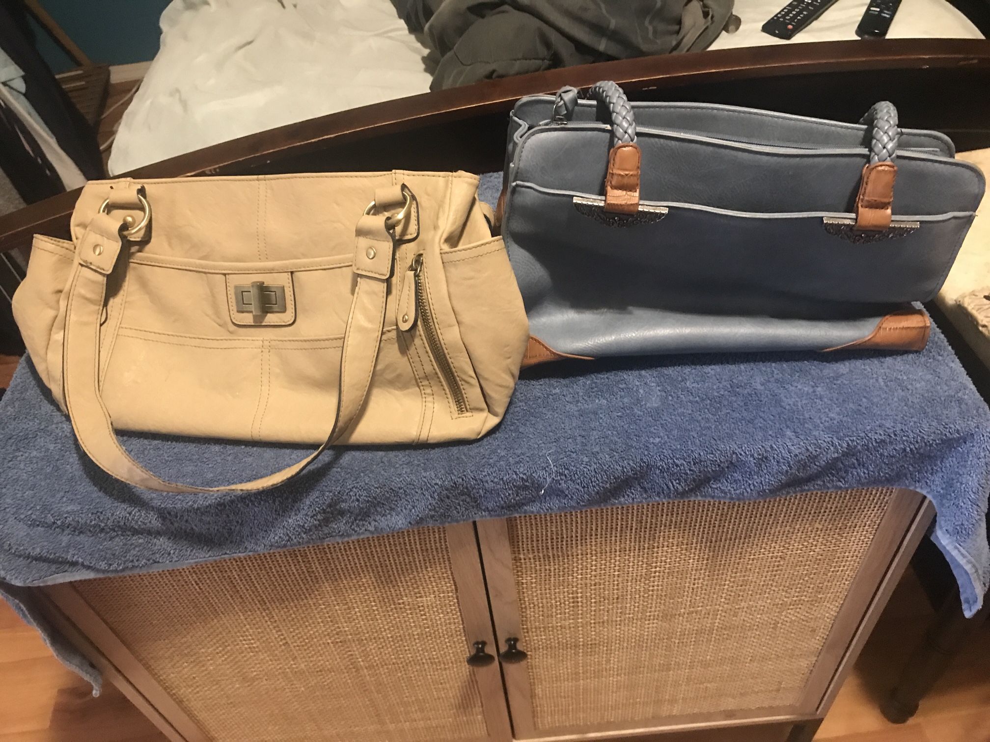 BUENO Handbags Glove Leather, 2to Choose From
