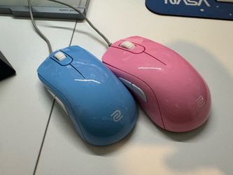 BenQ ZOWIE S2 DIVINA Pink & Blue Gaming Mice + CAMADE II Bungee