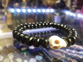 Black Agate & White Turquoise Bracelet