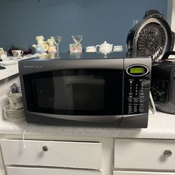 I sell Sharp brand microwave, model SMC1162KS