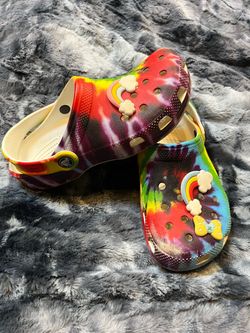 CROCS Rainbow Tie Dye Clogs Kids sz 3