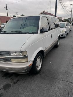 2002 Chevy Astro van