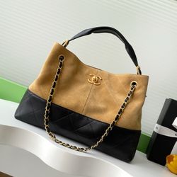 Chanel 2025 New Style (with box)
