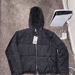 Men’s Medium Vale Armor Puffer Brand New