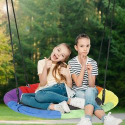 Playground swing/ columpio