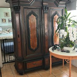 Beautiful Cherry & Mahogany Wood Armoire 