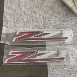 Chevrolet Silverado Z71 Emblem