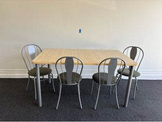 Dining Table and 4 Chairs