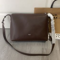 COACH Mott Messenger Bag 33
