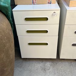 3 Drawer Filing Cabinets On Wheels Steel Filing Cabinet Drawers 