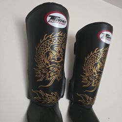Large Twins Limited Edition Golden Dragon Shin Gaurds