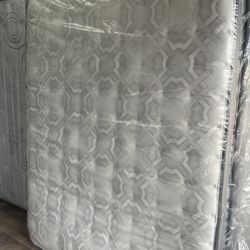 Queen Sealy New Mattress Queen Size