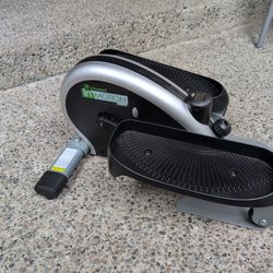 Stamina InMotion E-1000 Elliptical Trainer