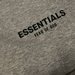 grey Essentials shorts S