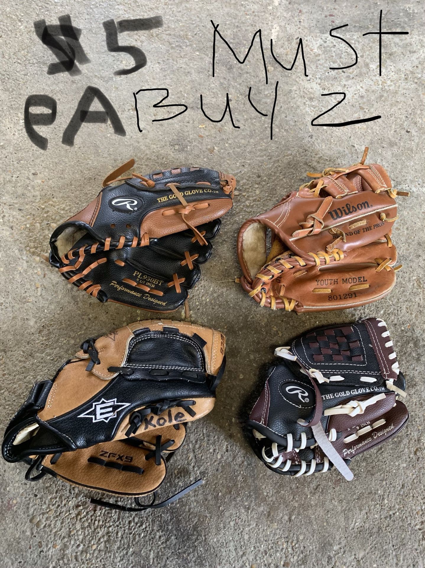Baseball glove $5, $15$20 and more plus bats !!! Prices on picture